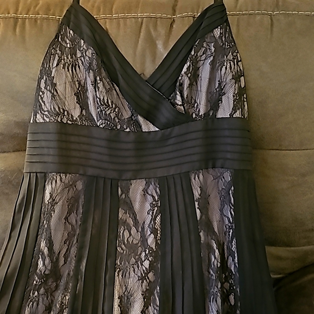 WHBM elegant lace dress